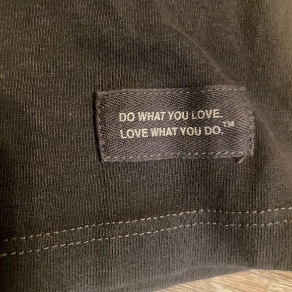 ‘Life is Good’ Classic Fit Half Full Women’s Tee - Picture 4 of 8